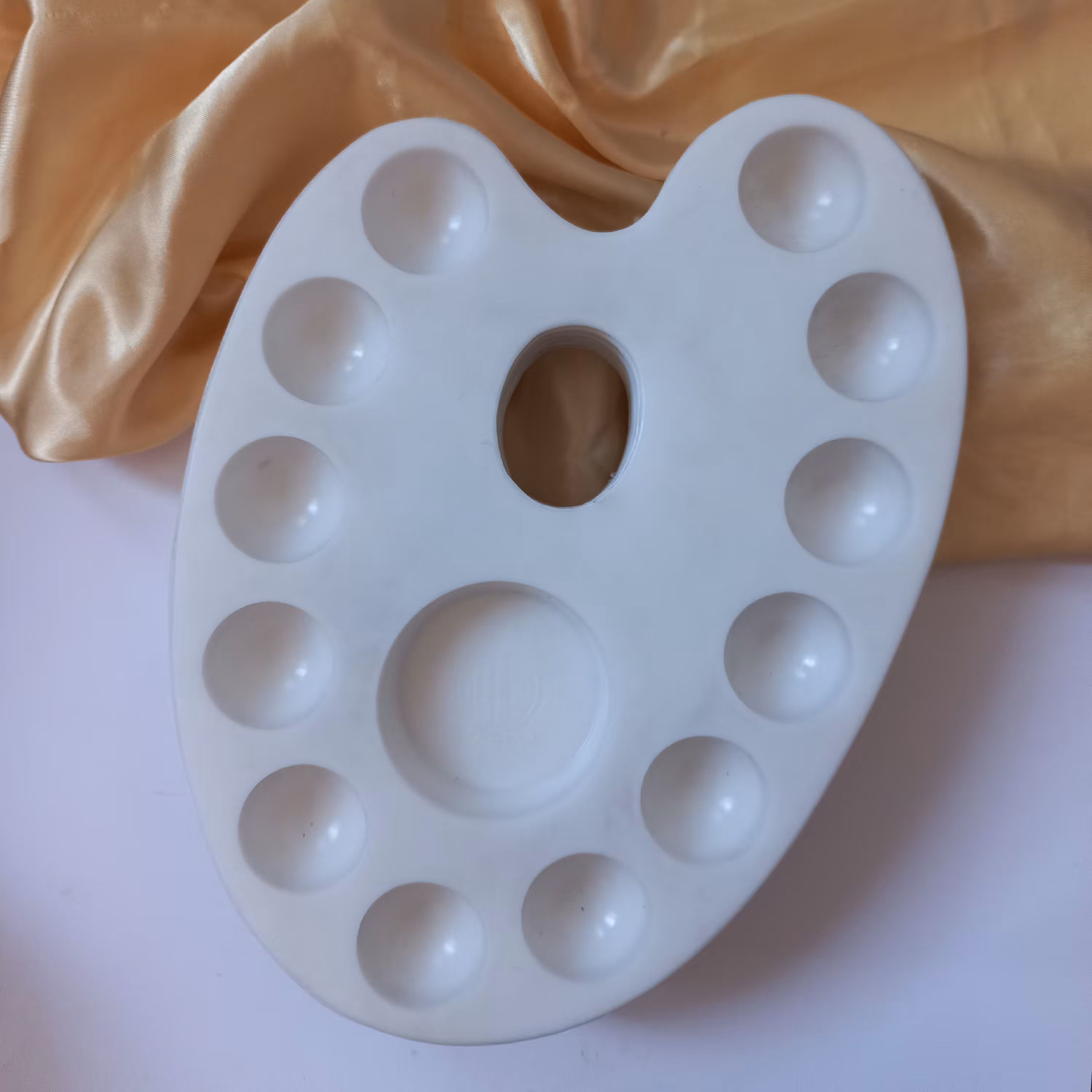 پالت رنگ تخم مرغی 