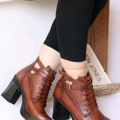 بوت پاشنه دار