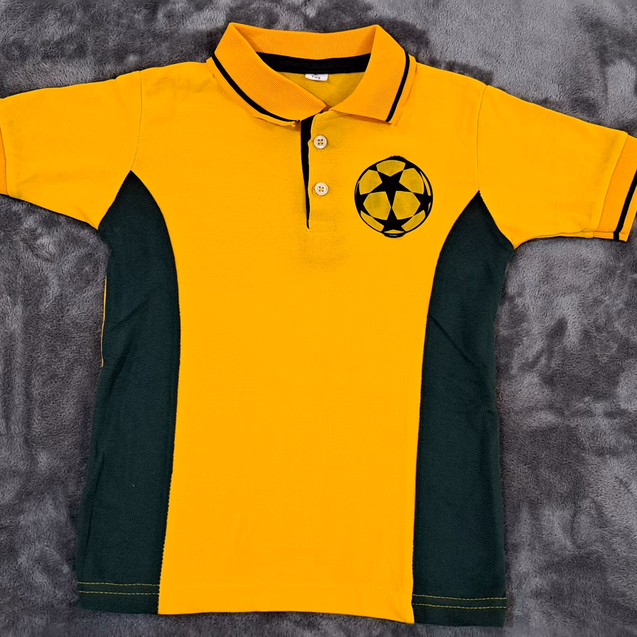 تیشرت ورزشی بچگانه وارداتی آستین بلند و کوتاه مناسب سن 3 تا 12 سال 

فروش عمده حداقل سفارش 24 عدد قیمت هر عدد 99 تومان
