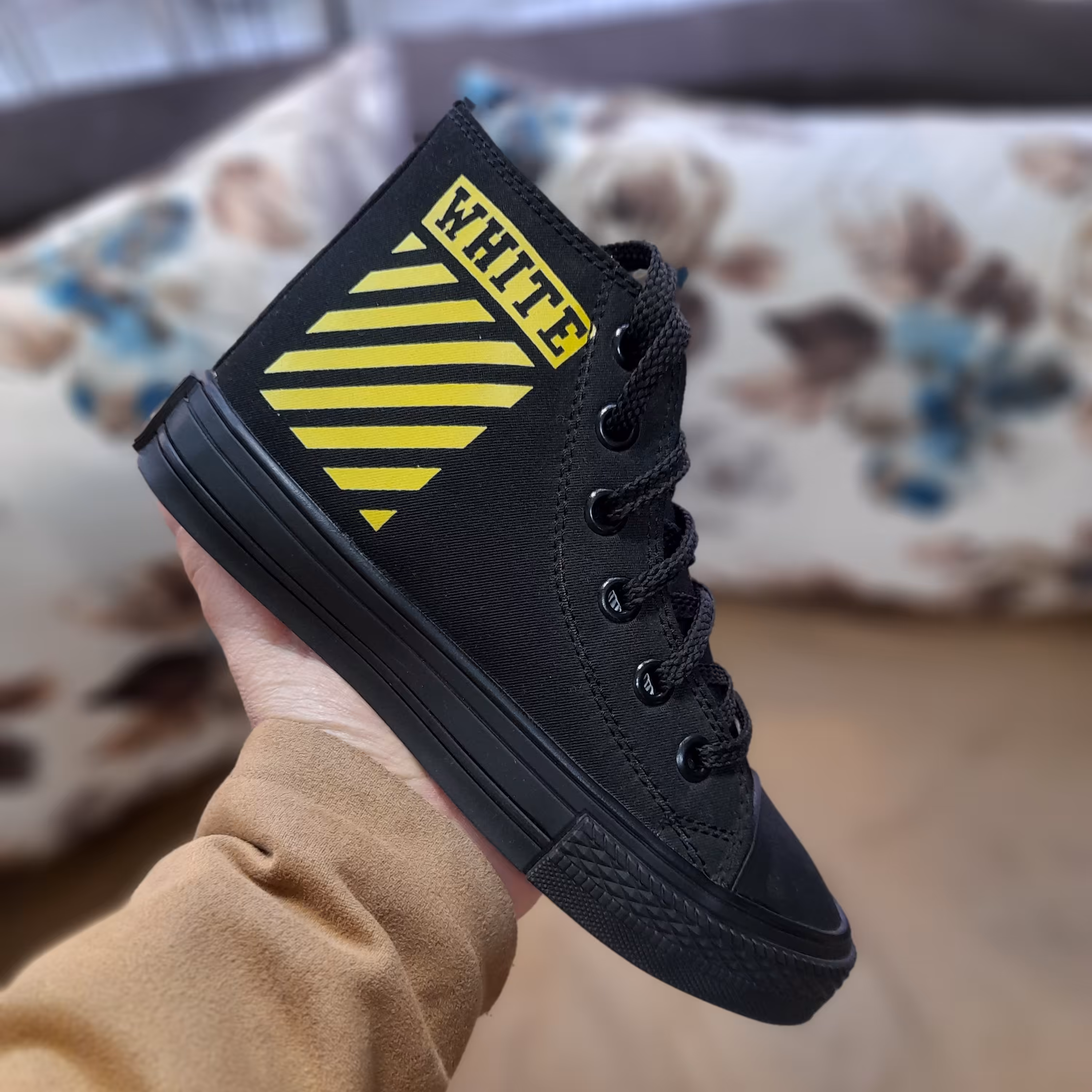 آلستار  (های کپی) فوق العاده با کیفیت بهترین نوع قالب  طرح آف وایت ضمانت خود فروشگاه ما مناسب ست و هر نوع استایل شما