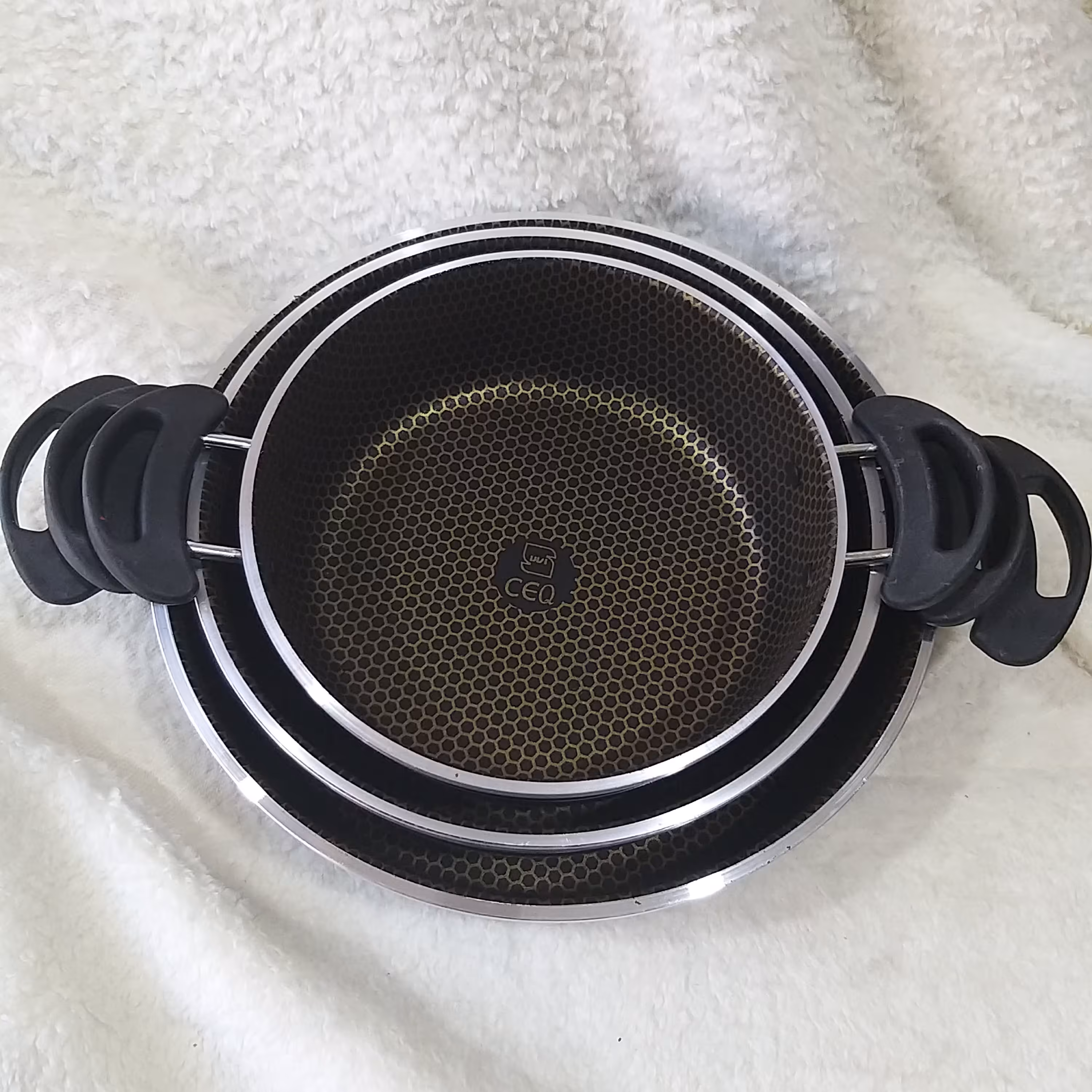 ماهی تابه تفلون زنبوری سرویس 3تایی