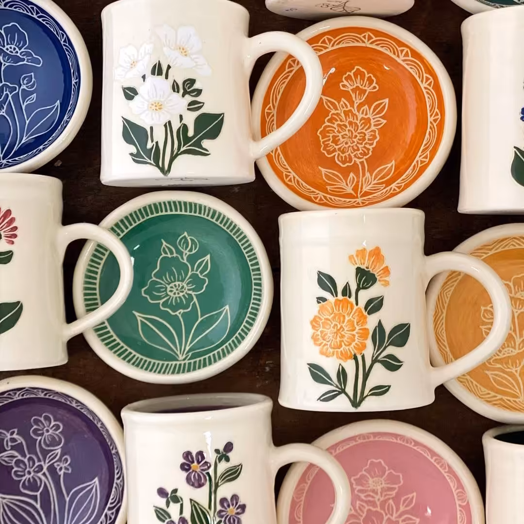 لیوان و زیر لیوانی سرامیکی با طرح و رنگ متنوع سبک زیبا و خاص با تخفیفات ویژه