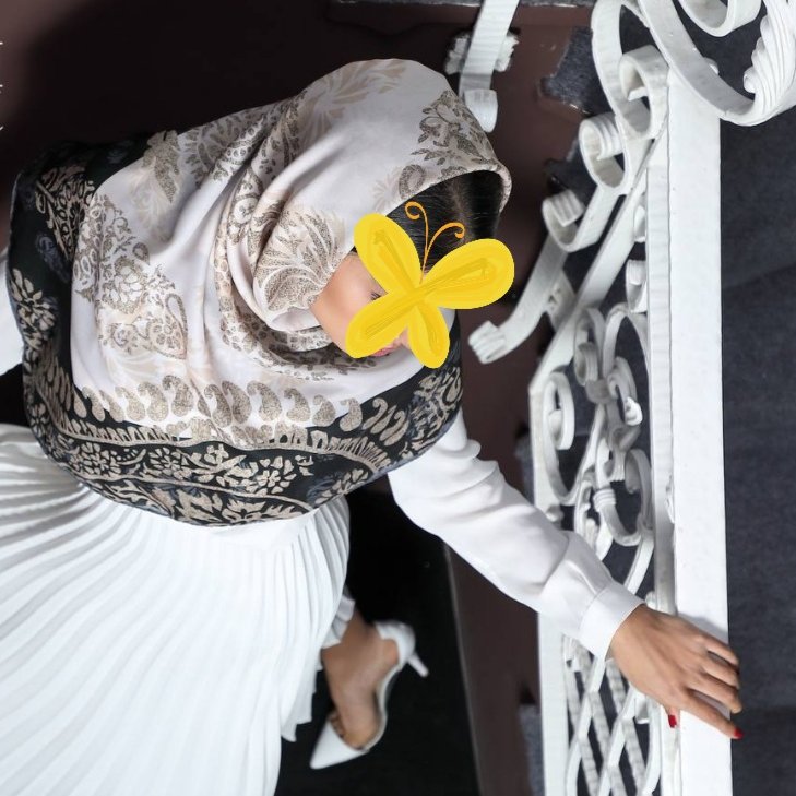 روسری کرپ نخ درجه یک