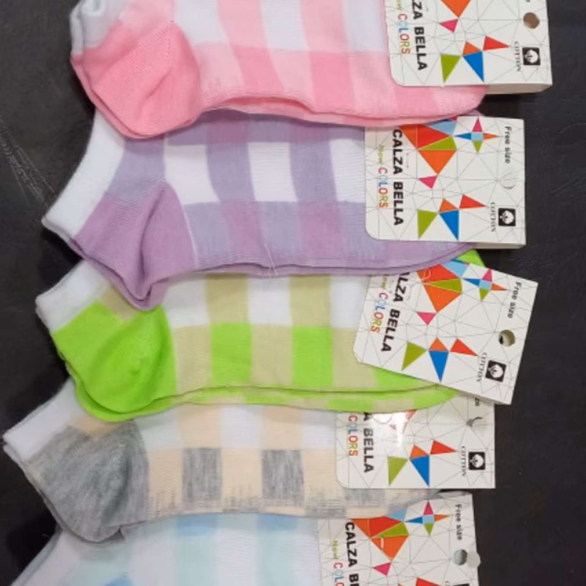 جوراب های مچی دخترانه و زنانه با بهترین کیفیت مناسب همه سلیقه ها