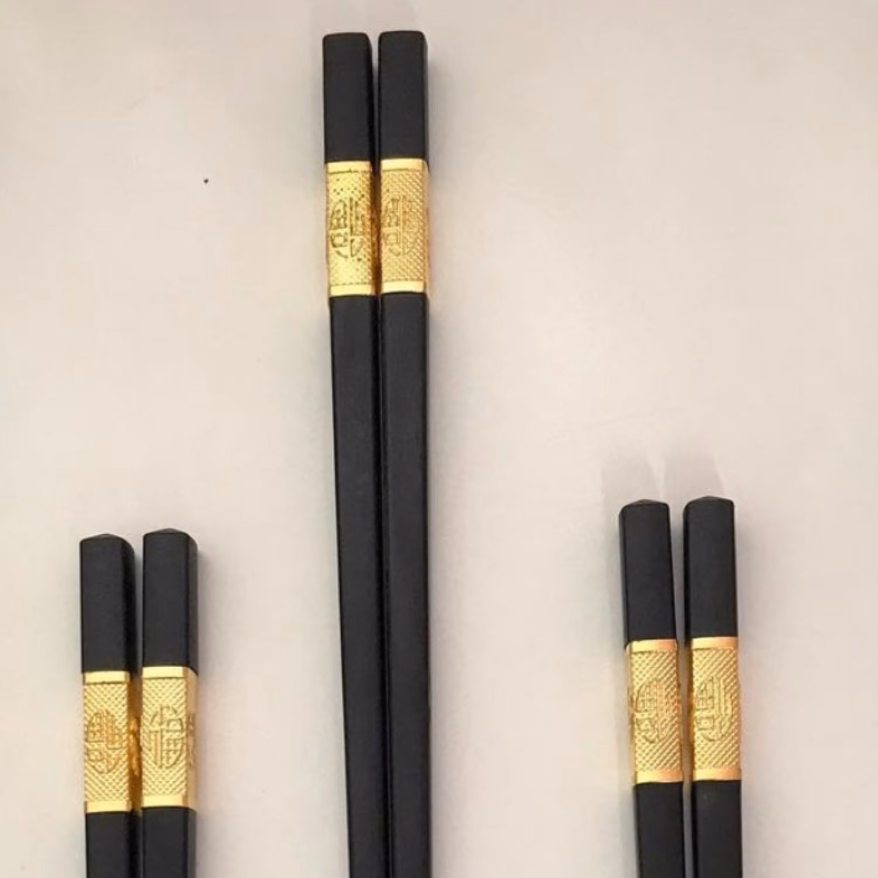 چوب غذاخوری ملامینه با تزیین فلزی