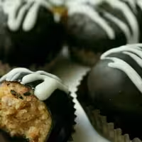 ترافل رژیمی جو و بادام زمینی