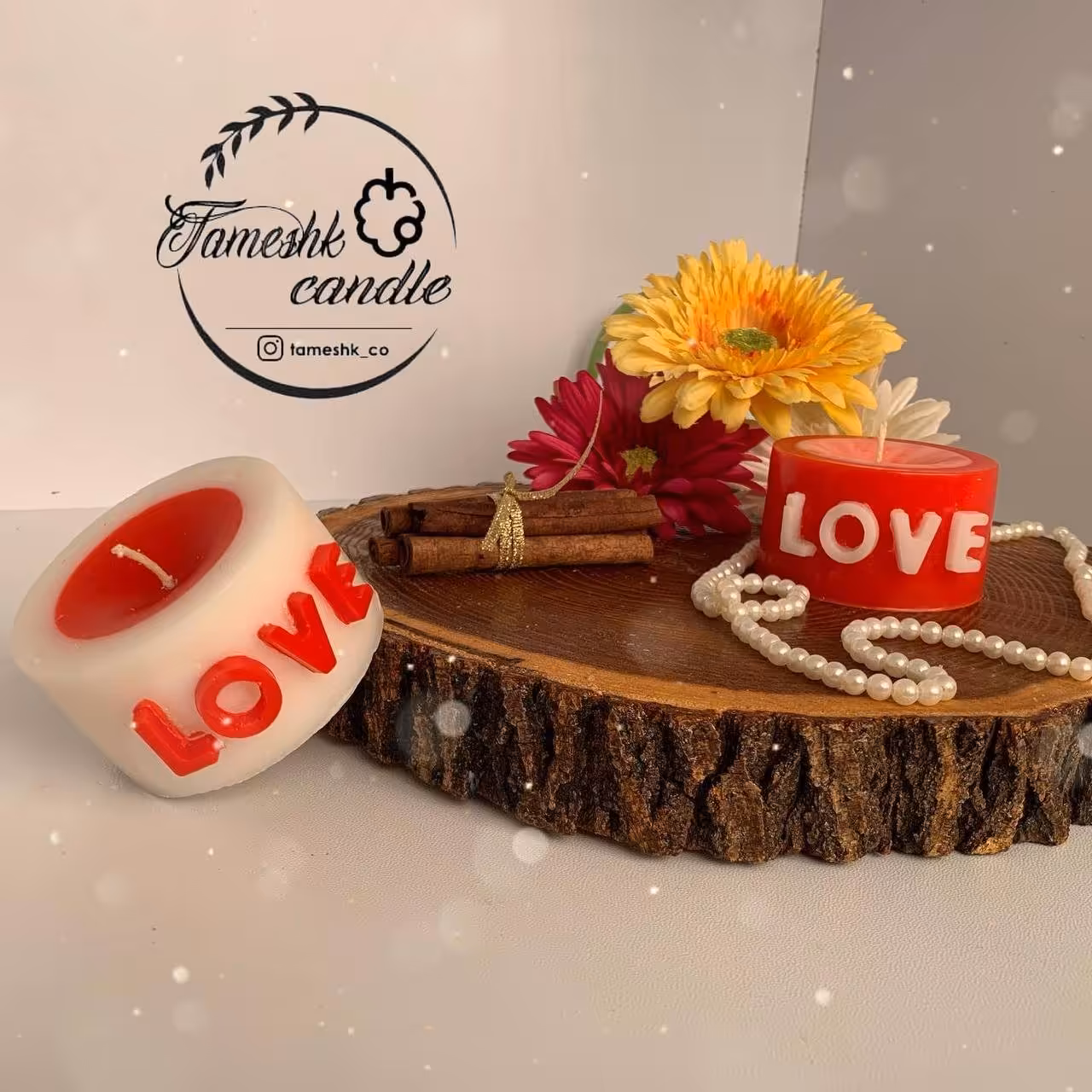 شمع استوانه دو رنگ با حروف LOVE