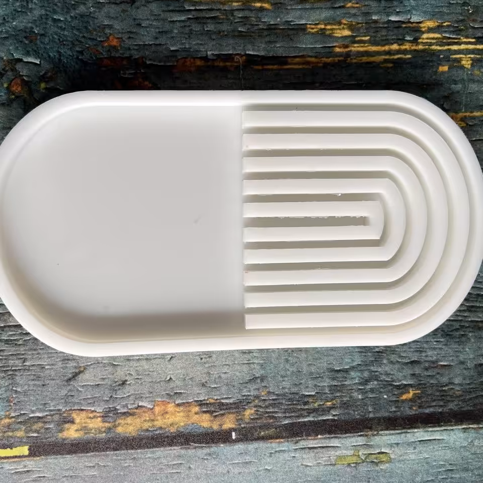 قالب سیلیکونی بیضی شیاردار، مناسب زیرلیوانی و ماگ، بسیار زیبا و باکیفیت.