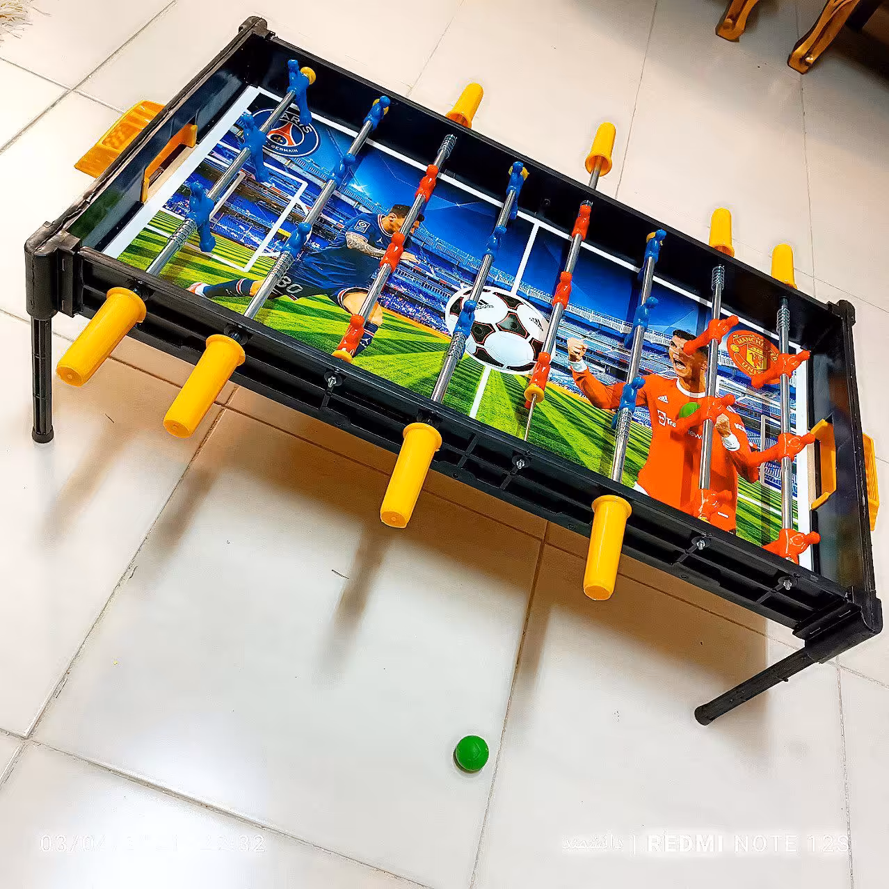 فوتبال دستی بزرگ پایه دار 8میله فنردار با توپ و دروازه