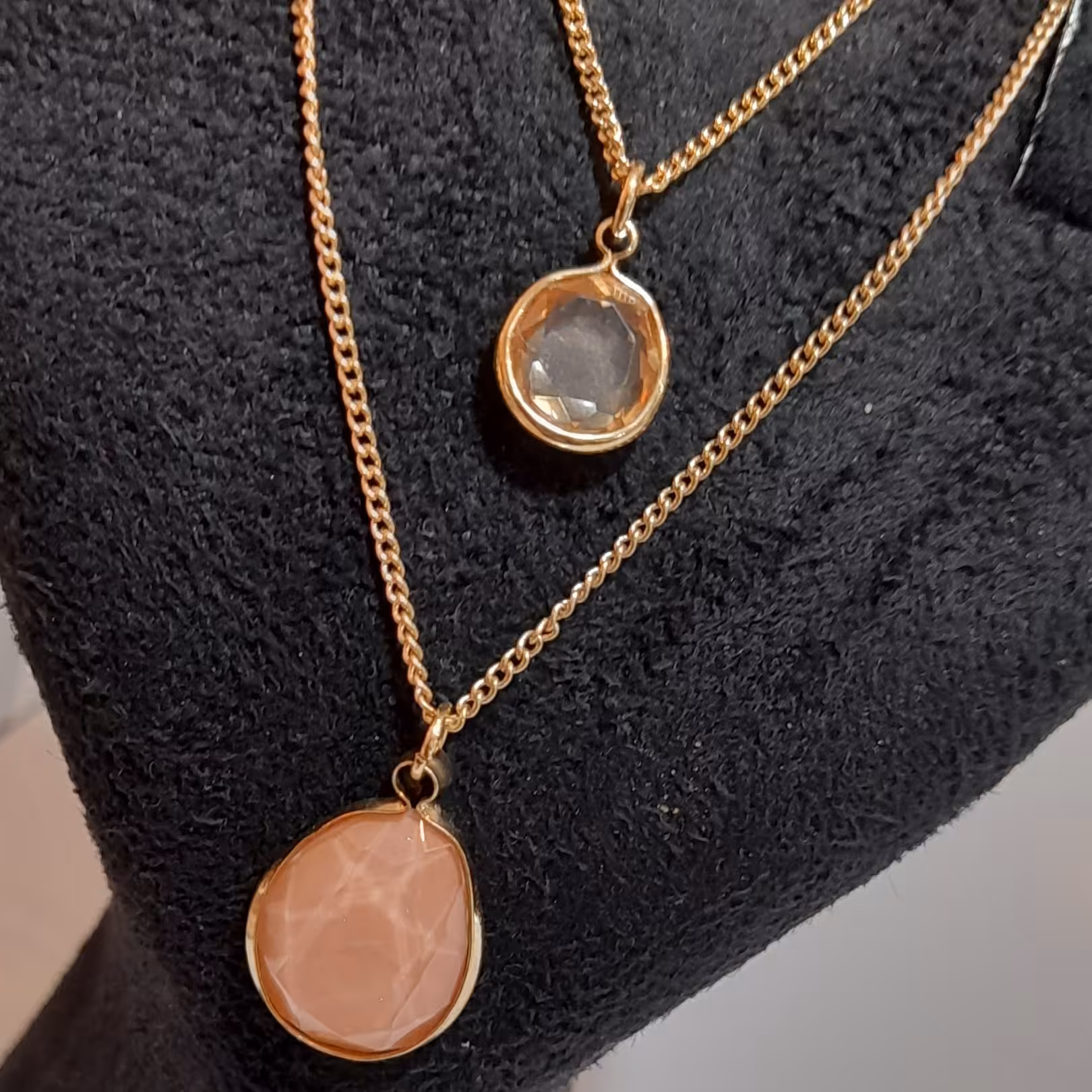 گردنبند دو نگین