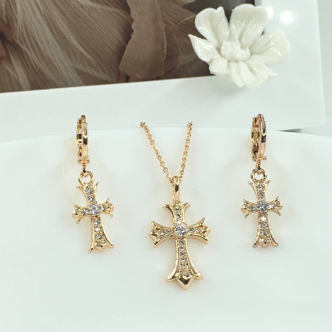 نیم ست صلیبی زیبا مارکysx