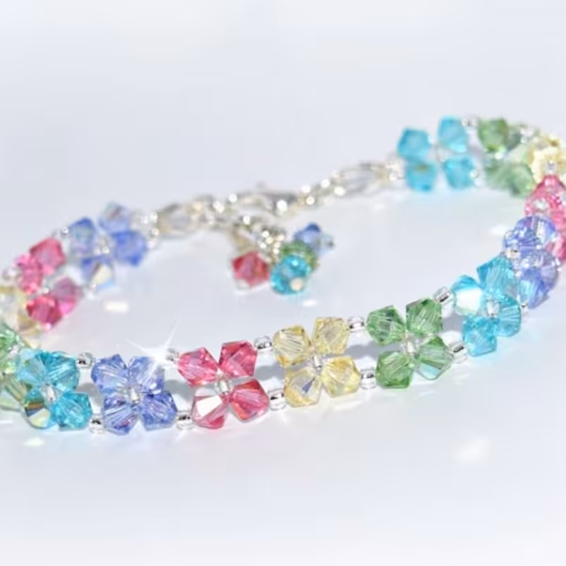 دستبند و پابندهای کریستال و مروارید