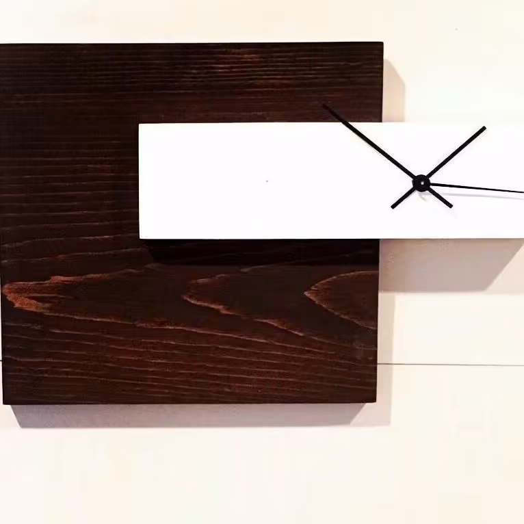 ساعت دیواری