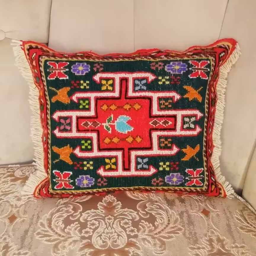 ورنی کوسن مرینوس دستبافت قره داغ آذربایجان طرح شاهسون( 34در34)