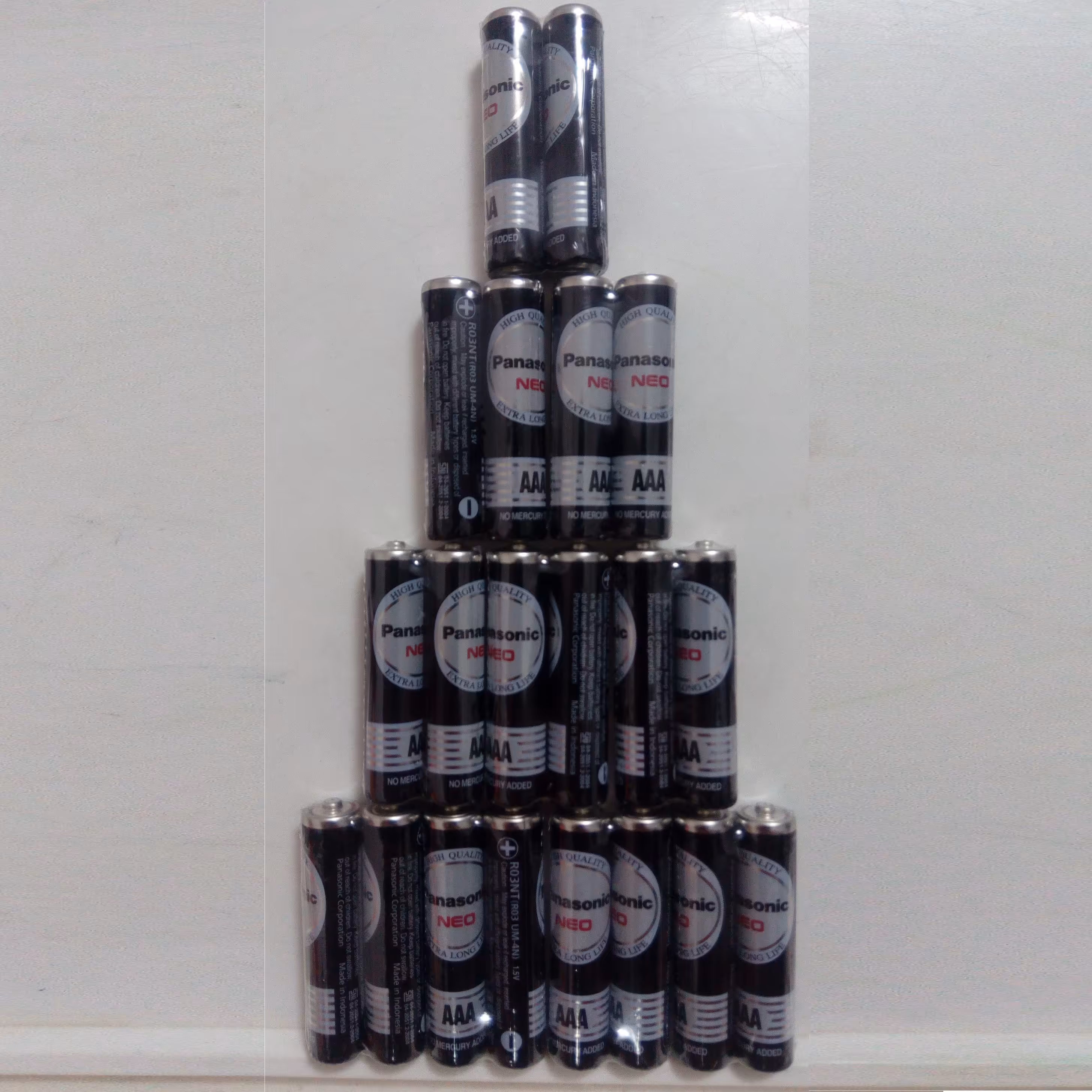 باتری نیم قلمی پاناسونیک دوازده عددی بسته های دو یا چهار عددی