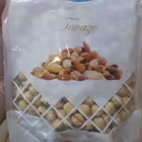 فندوق بدون پوست قهوه ایی