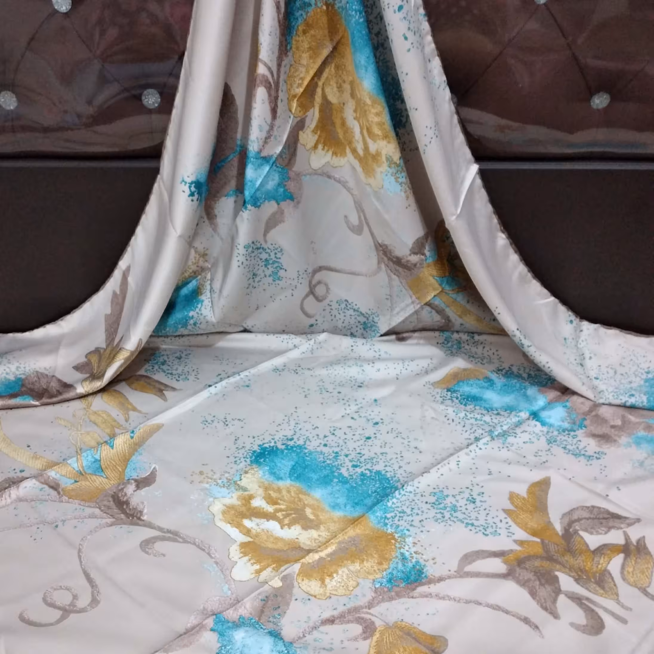 روسری ساتن دست دوز زیبا و باکیفیت و مجلسی،