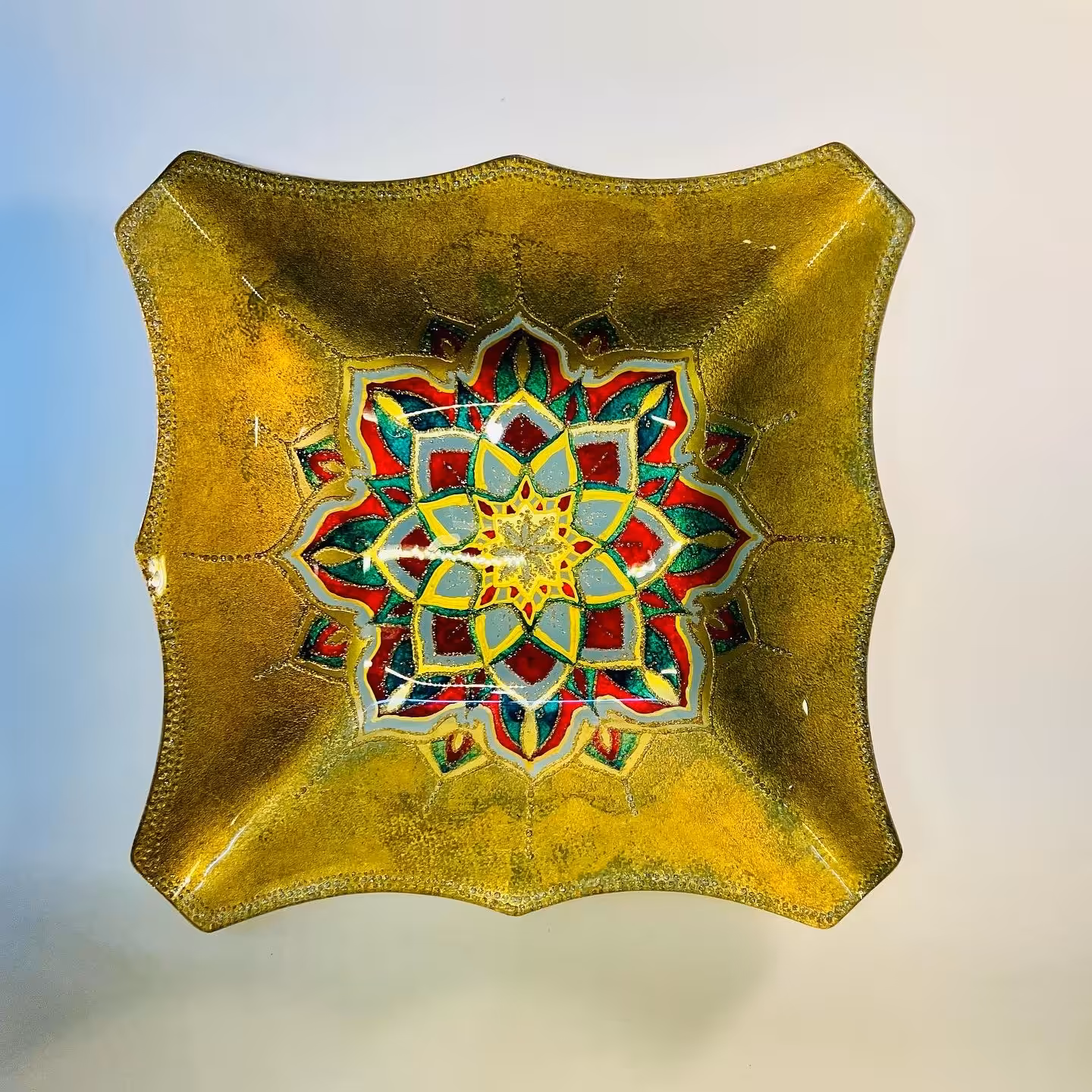 ظرف ویترای دیوارکوب