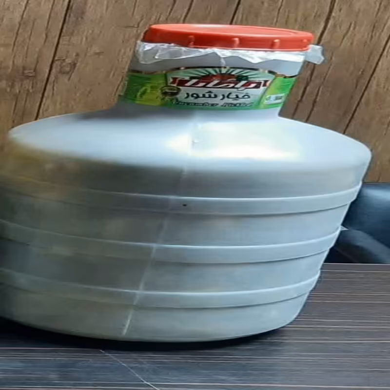 خیار شور  دبه  ای ( خیار ترد )                                          وزن خالص ( 8 کیلویی)