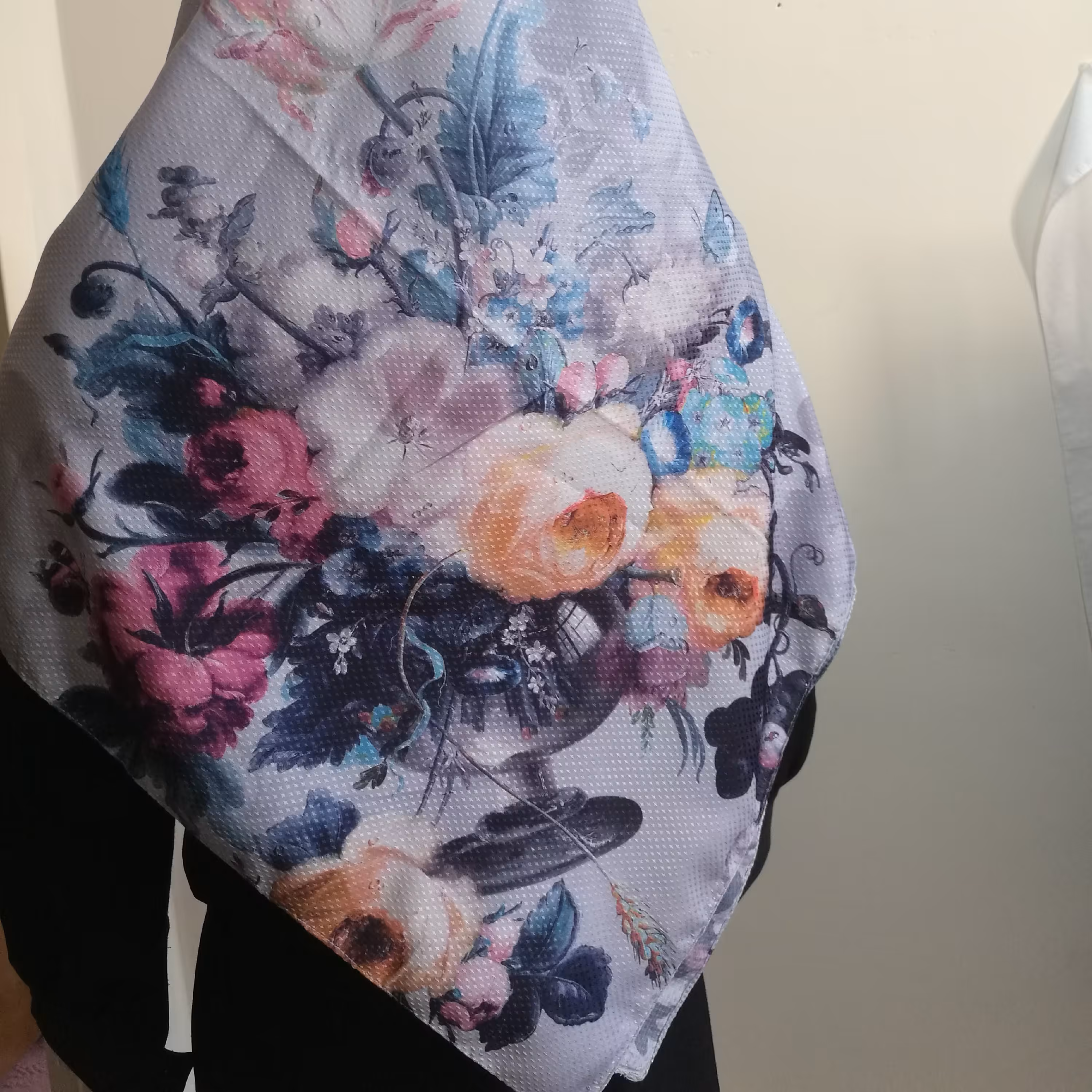 روسری زنانه (پس کرایه)