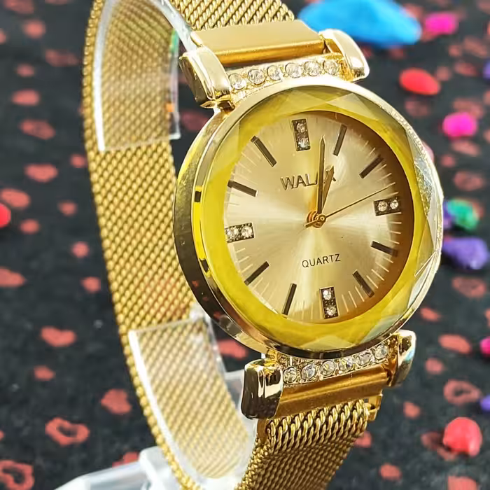 ساعت زنانه والار walarبندحصیری مگنتی طلایی
