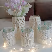 جاشمعی مکرومه بافی شمعدان مکرومه بافی گلدان مکرومه بافی شیشه مکرومه بافی دکور شیک جاشمعی شیک سبک بوهو دکور هفتسین