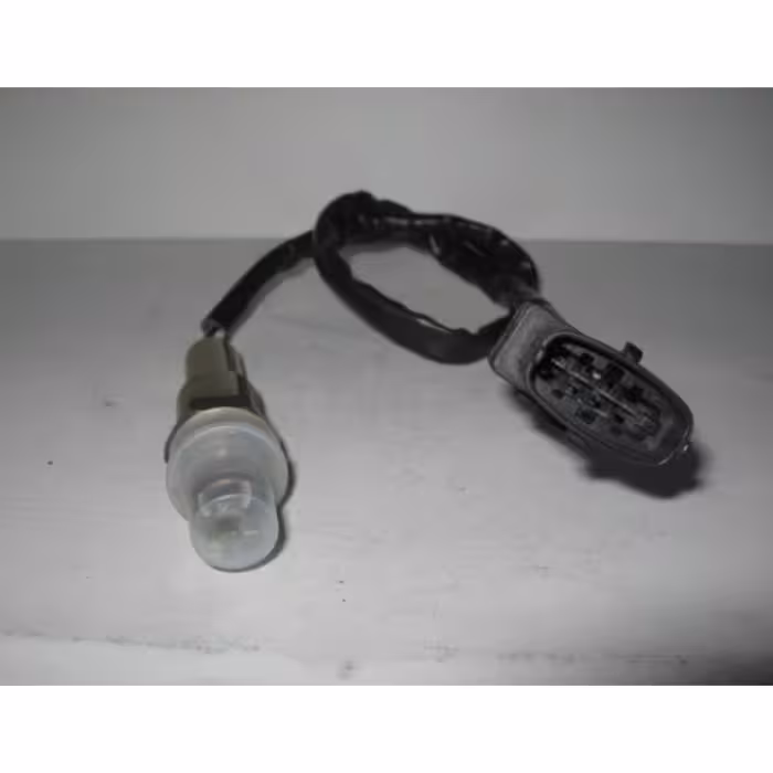سنسور اکسیژن پژو 206 تیپ 2 و تیپ 5 مناسب مدل 95 به بالا (ME17)