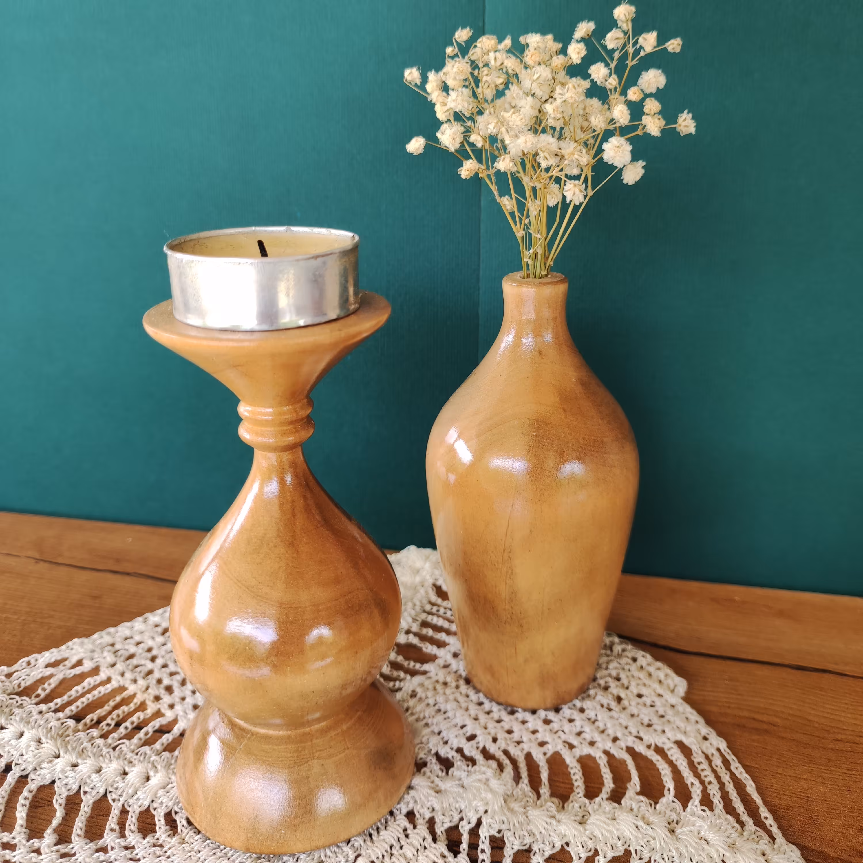 جاشمعی و گلدان چوبی