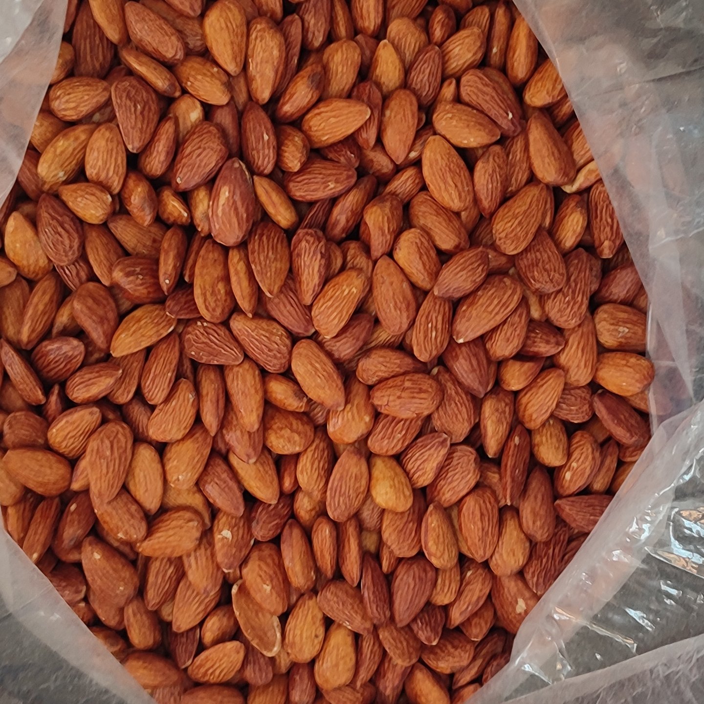 مغز بادام درختی برشته (نیم کیلو)