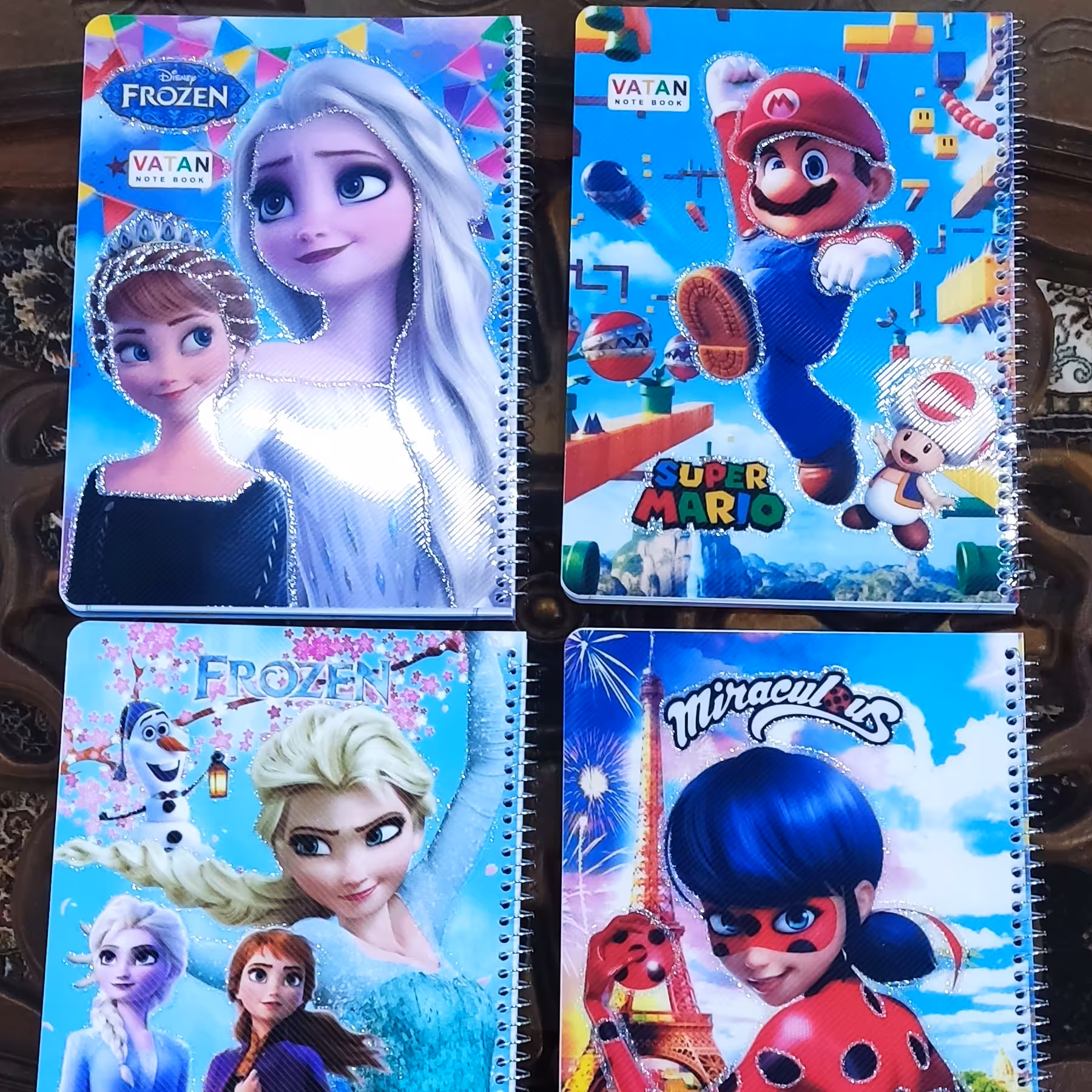 دفتر مشق 50برگ  با کیفیت عالی کاغذ و فنر لوازم تحریر کلاسیک