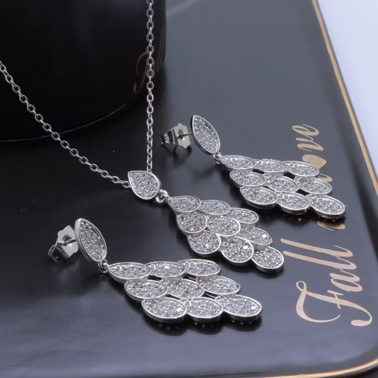 نیمست جواهری مارک پرنس