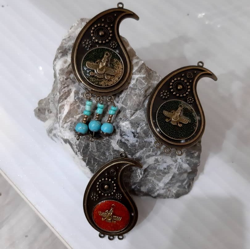 گردنبند هدیه رزین فروهر