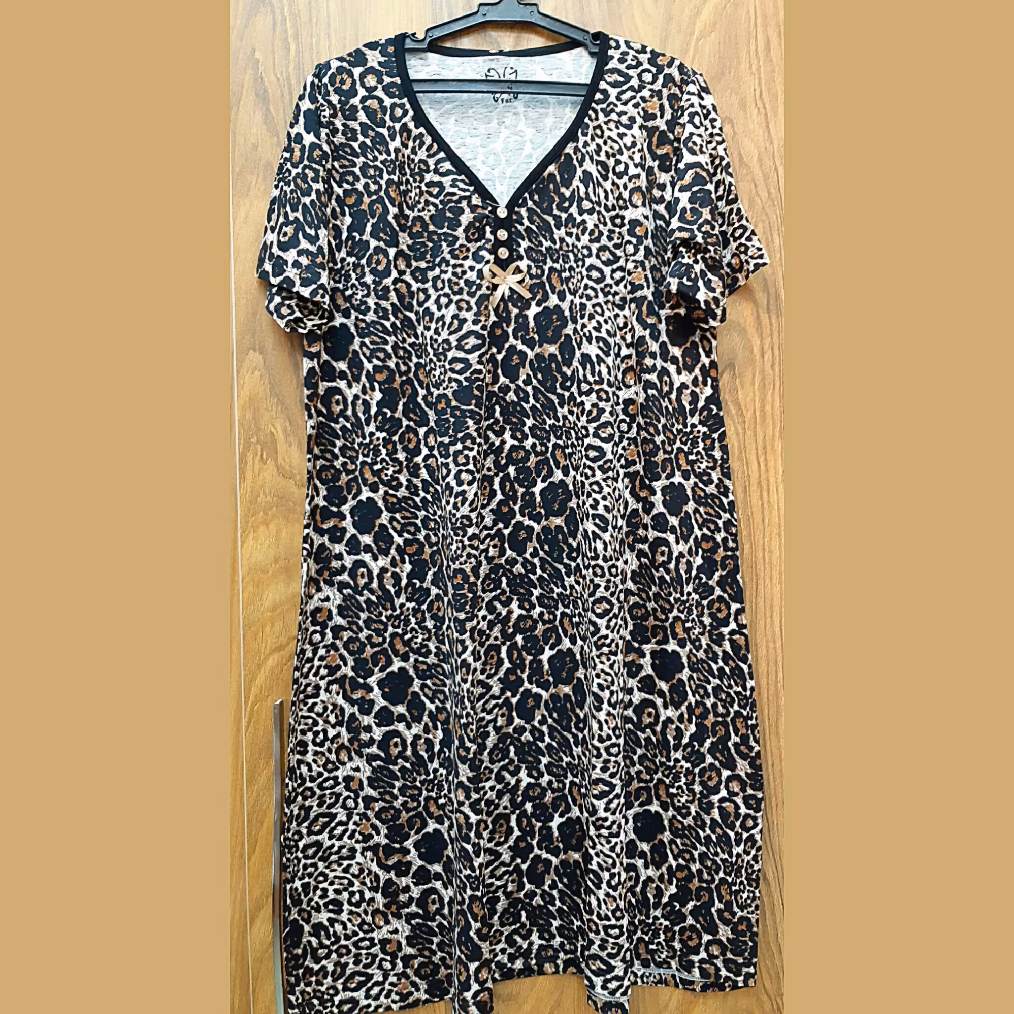 پیراهن زنانه قواره بزرگ پلنگی