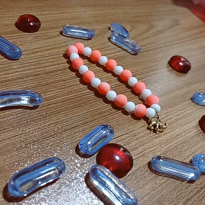 زیورآلات، دستبند، زیبایی