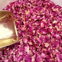 پر گل محمدی یک کیلویی بسته بندی شده خوش عطر از طبیعت خراسان