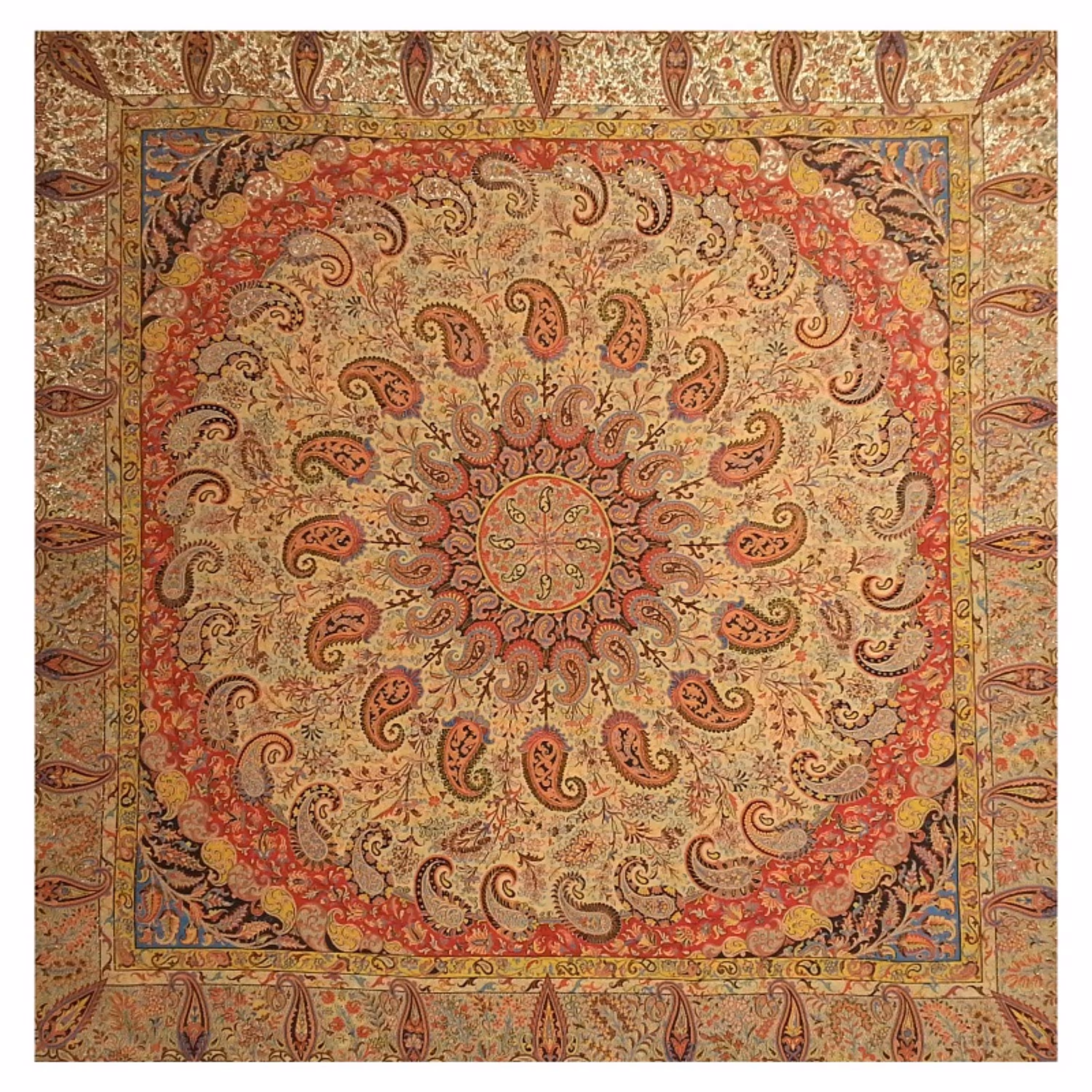 رومیزی ترمه مربع ابریشم  کد TRM77  تار سفید  رنگ کرم روشن  آستر کرم