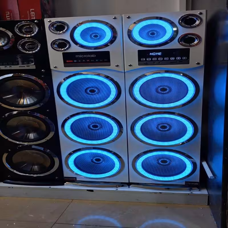 اسپیکر میکرولب سایکلون سفید  رینگ استیل  مدل 310103 سری ولومی 