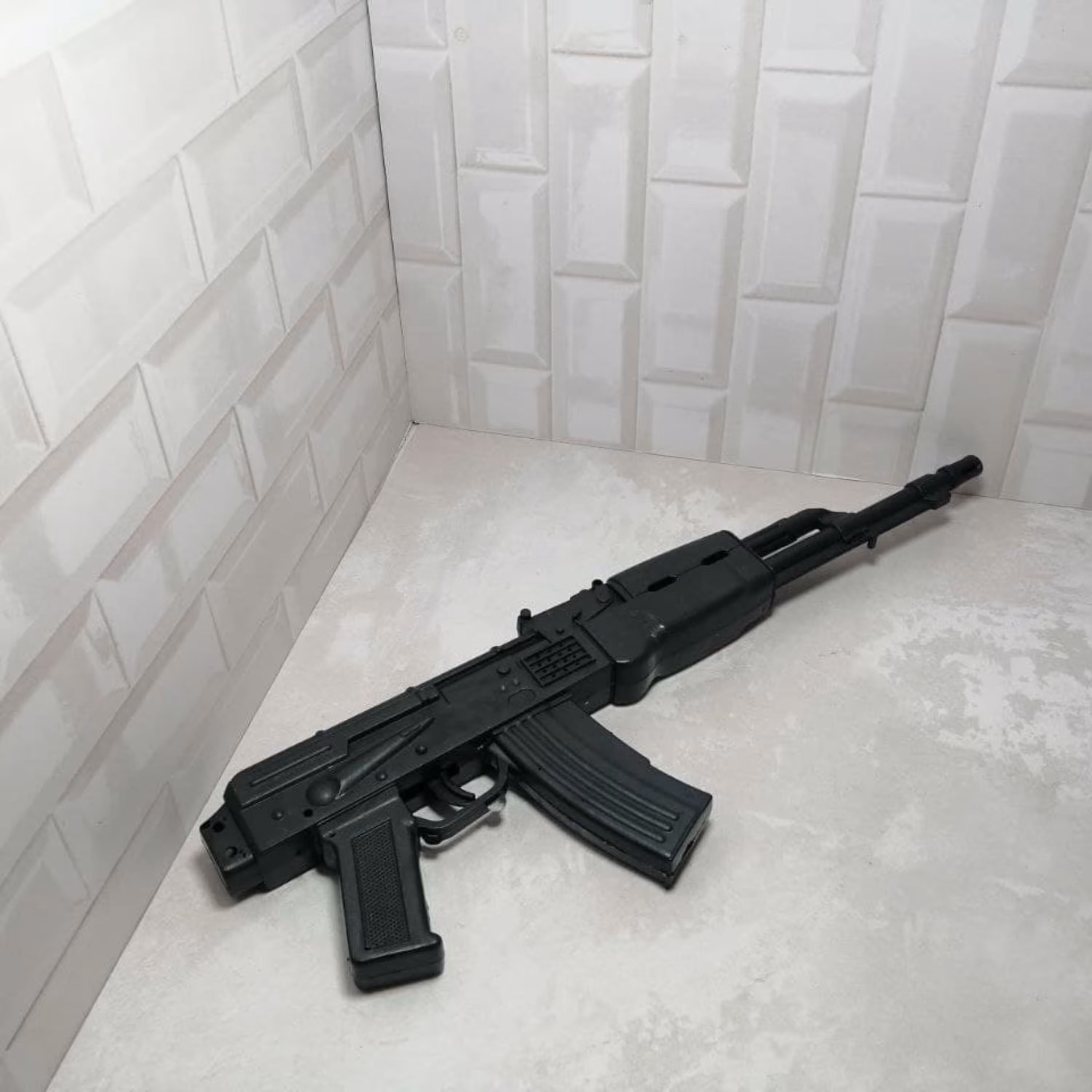 تفنگ بزرگ کلاش جنس پلاستیک اسباب بازی