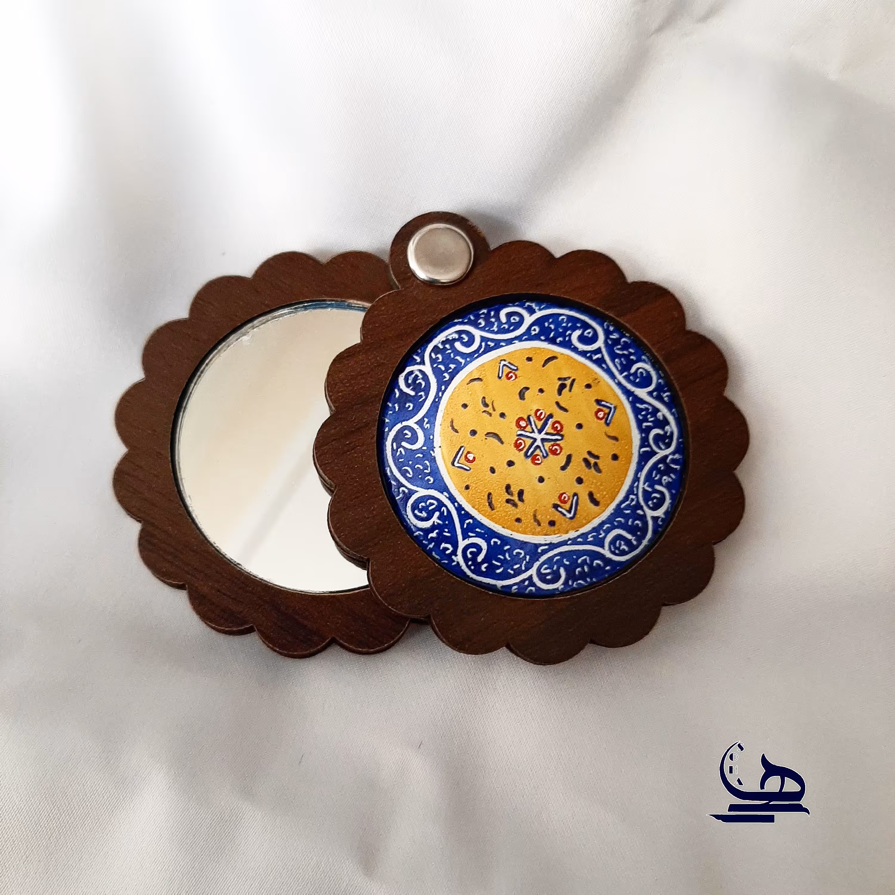 آینه تو کیفی خاص میناکاری مناسب خانم های باسلیقه