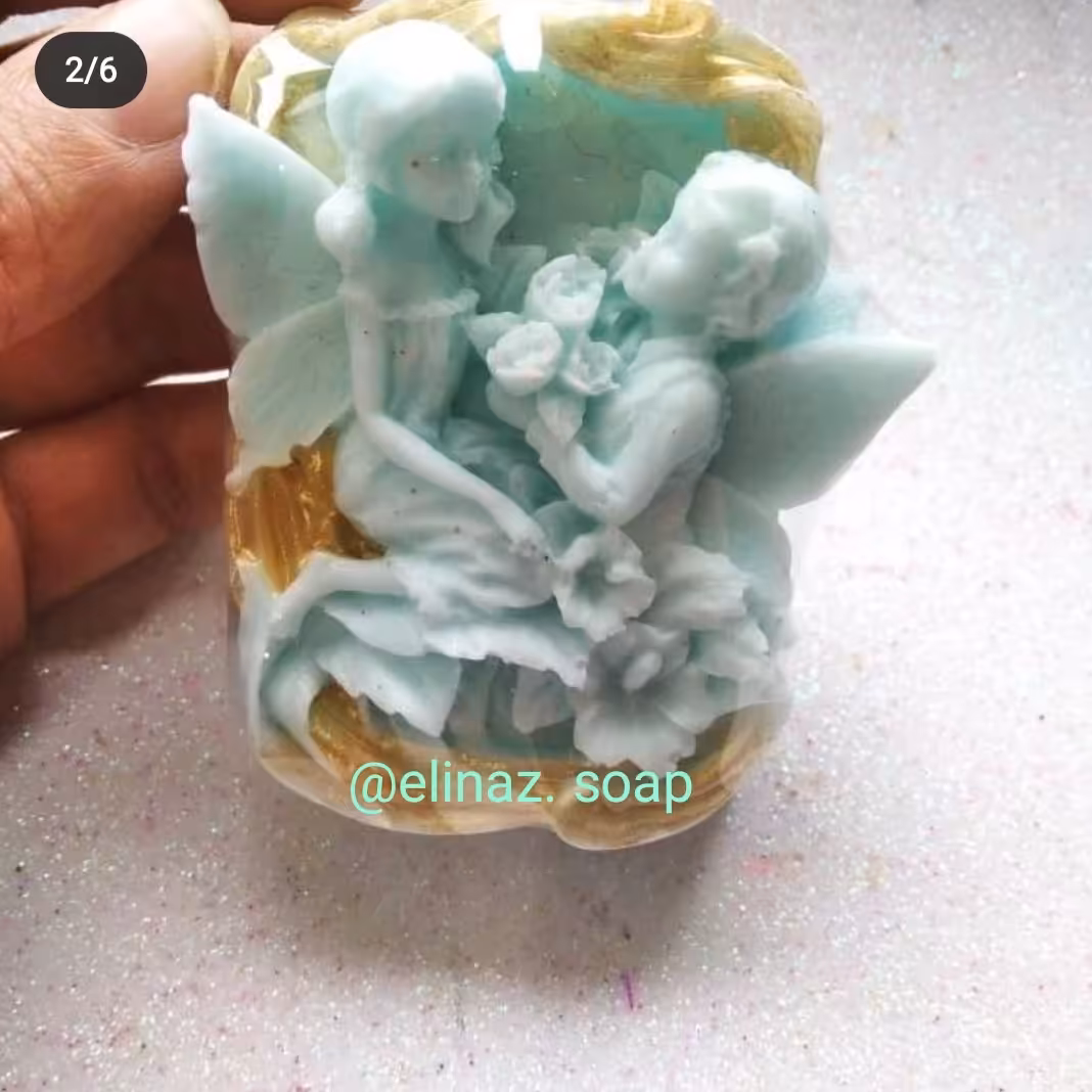 صابون فرشته های جذاب حاوی روغن گل محمدی و درخت چای 