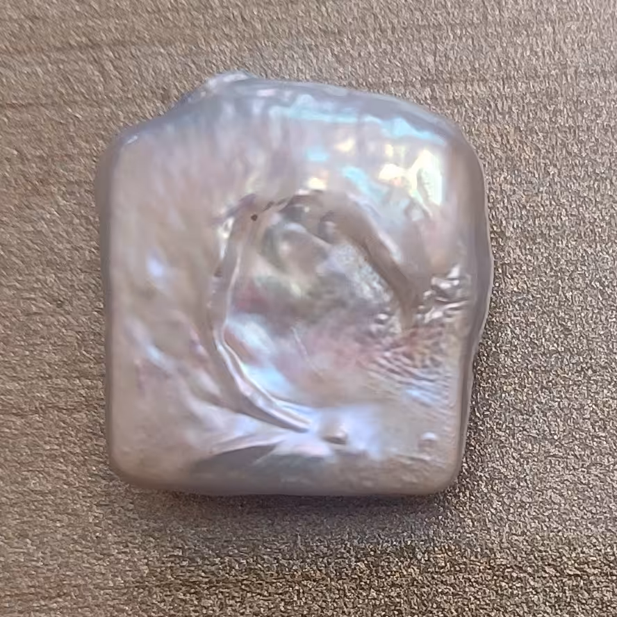 مروارید پرورشی باروک هفت رنگ بسیار درخشان 20 میل