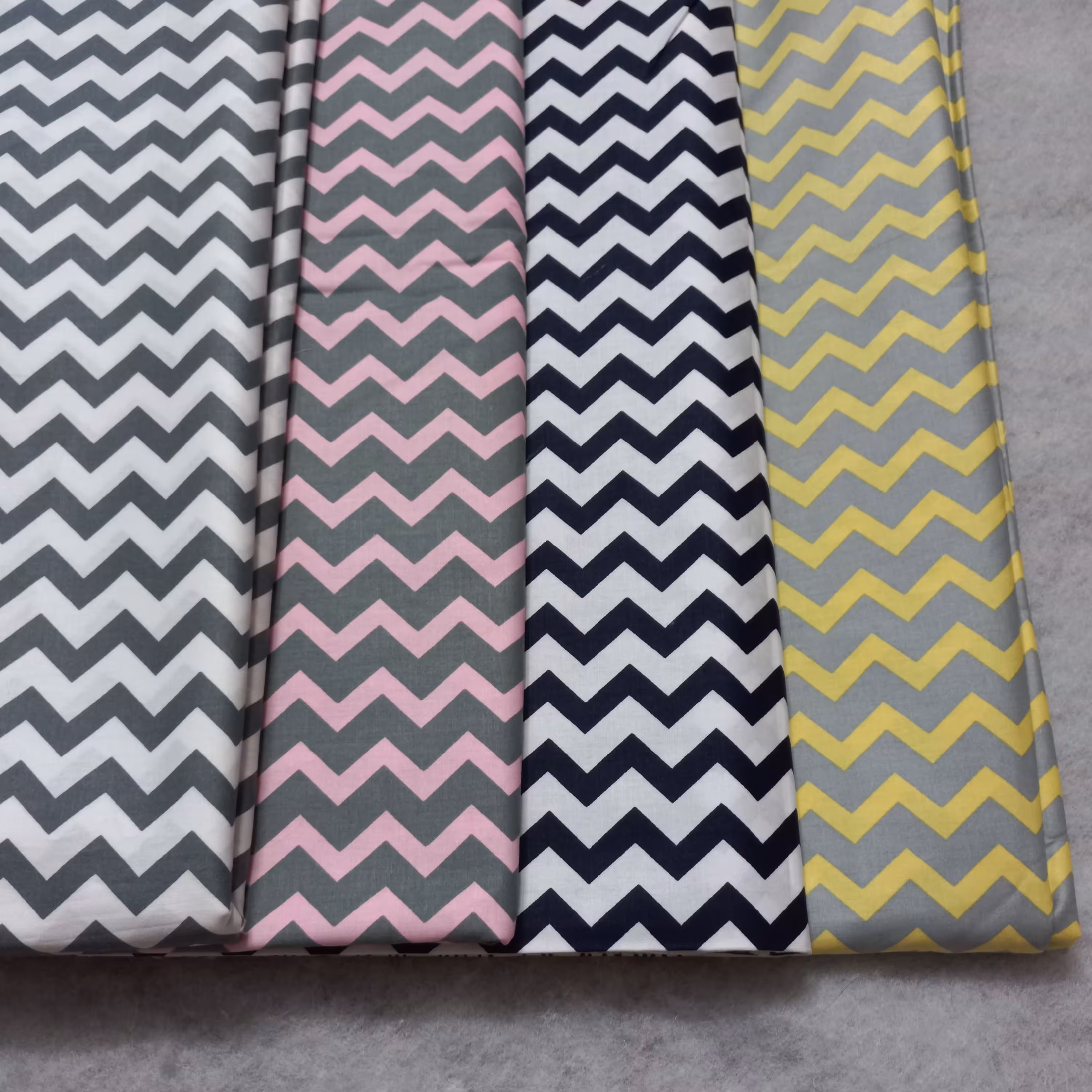 پارچه  زیگزاگ کتان نخ تورک  عرض 240  (قیمت برای  ربع متر میباشد  