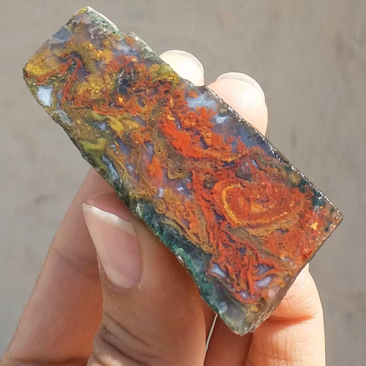 اسلایس سنگ راف عقیق منظره 7 رنگ محشر 100 در 100 طبیعی شاهکار خلقت
تابلو نقاشی طبیعی
با قابلیت ساخت چند نگین محشر
کد10511