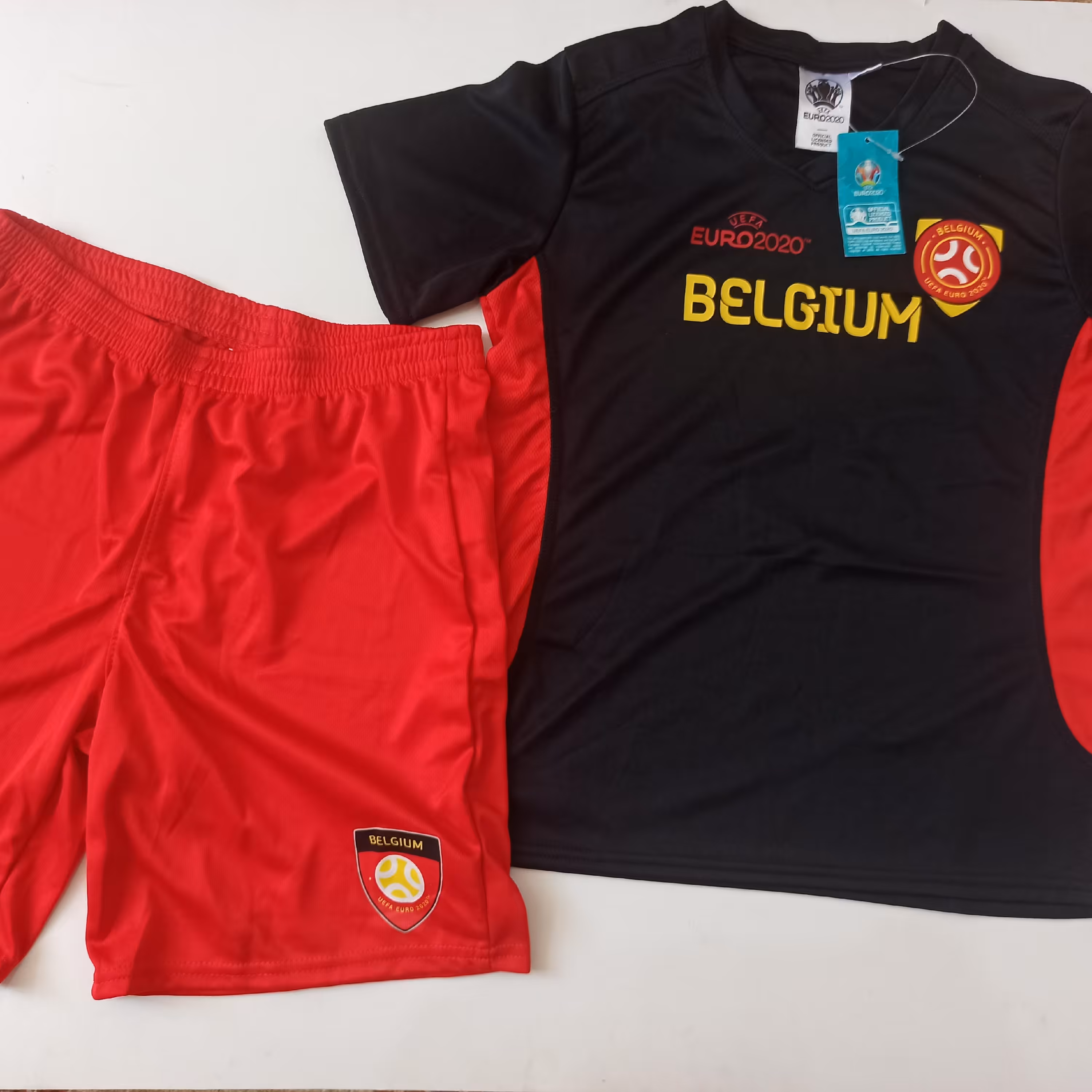 ست ورزشی از برند آلمانی سن 10 تا 12 سال