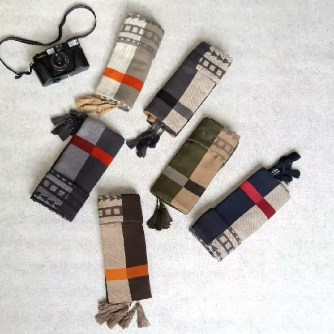 شال نخی کنفی منگوله دار 4 فصل 6 رنگ جذاب