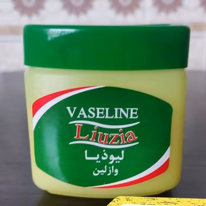 وازلین لیوذیا 90 گرمی ایرانی - همدان