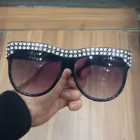 عینک افتابی زنانه مارک گوچی دارای یووی 400(شیشه مشکی)