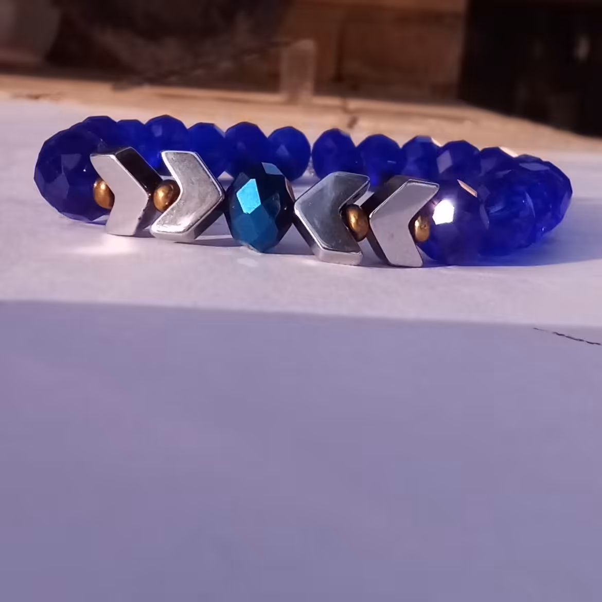 دستبند کریستالی ابی کاربنی و حدید رنگ ثابت دست ساز نیل