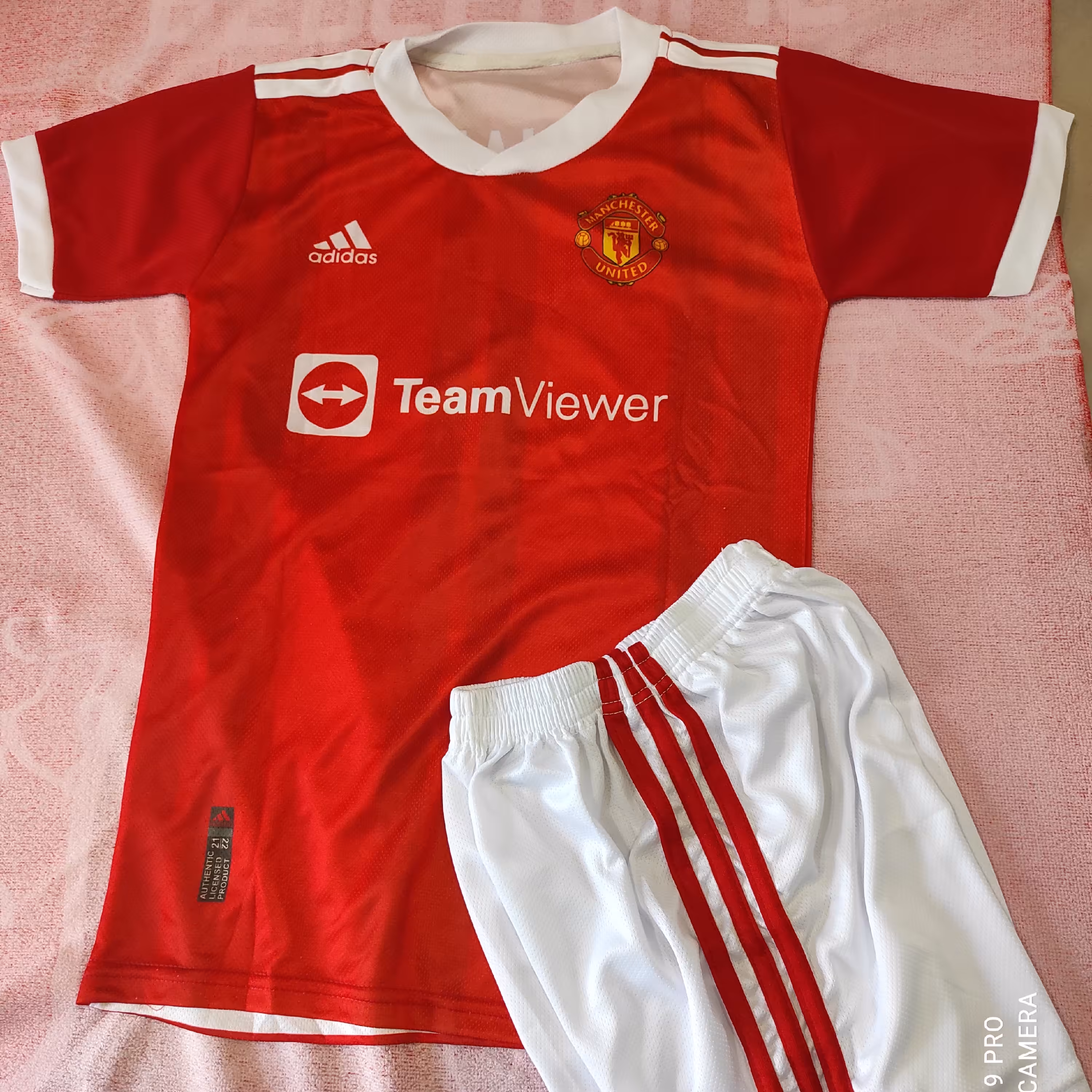 پیراهن وشورت منچستریونایتد