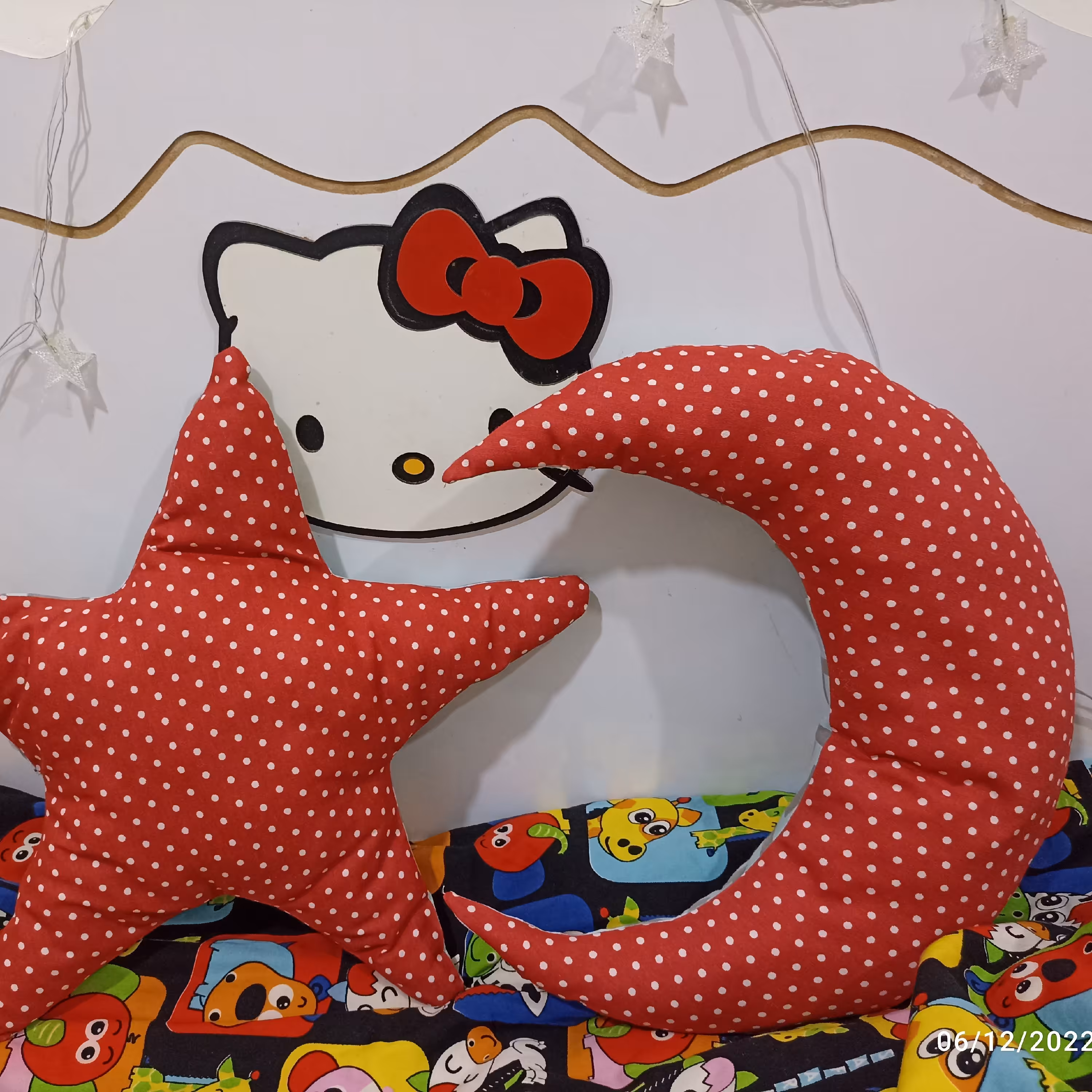 کوسن ماه و ستاره